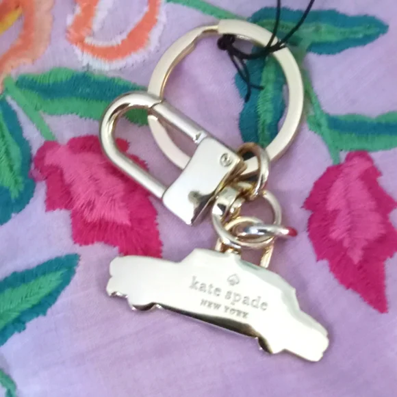 Kate Spade New York Taxi Keyfob - Picture 3 of 8